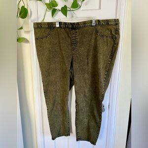NWOT LOGO by Lori Goldstein Sun Faded Straight Leg Jeans in Dark Olive, Size 30W